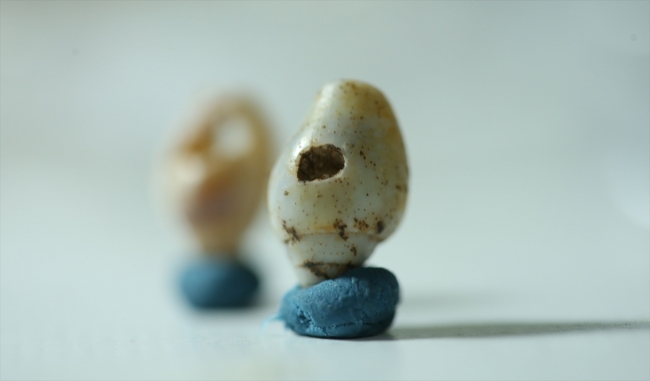 Direkli Mağarası'nda Üst Paleolitik döneme ait taştan dilgi bulundu